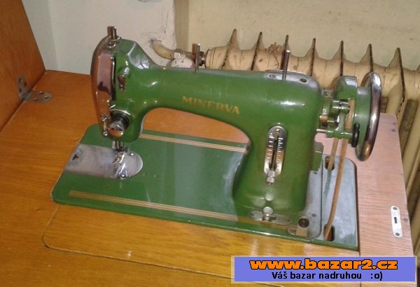 Šicí stroj, Minerva typ 122 r. 1950