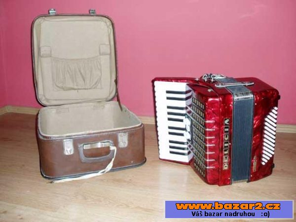 Koupím staré harmoniky Delicia