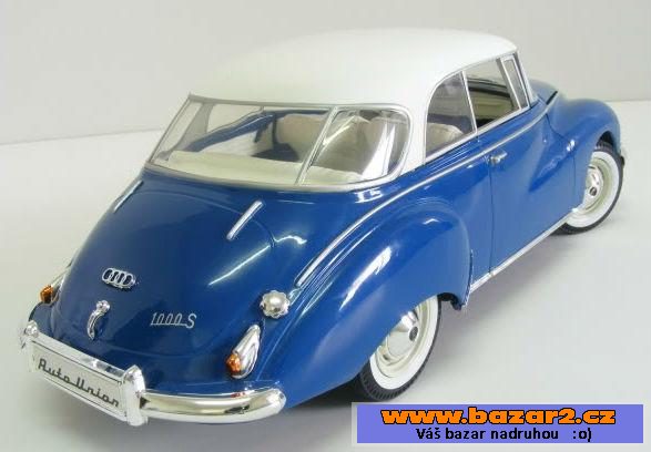 Kovový model Auto Union 1/18