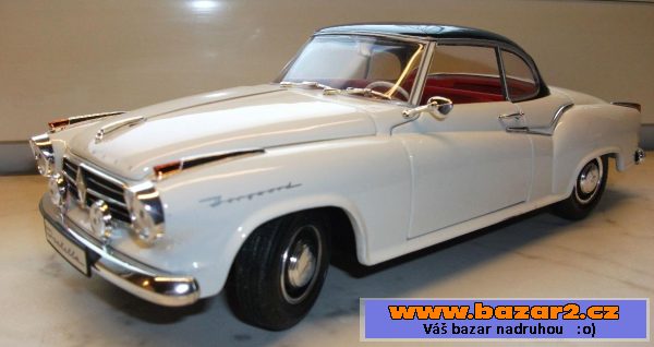 Kovový model Borgward 1/18