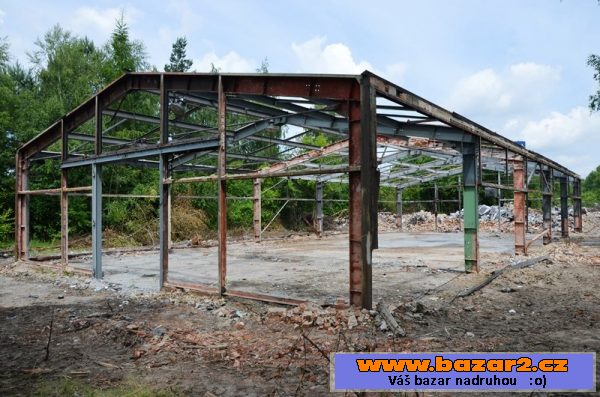 Hala - šířka 14 m x délka 30,4 m x 