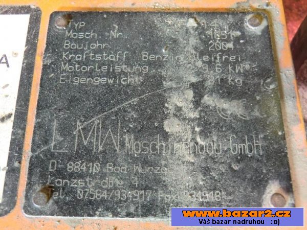 Řezačka spár 