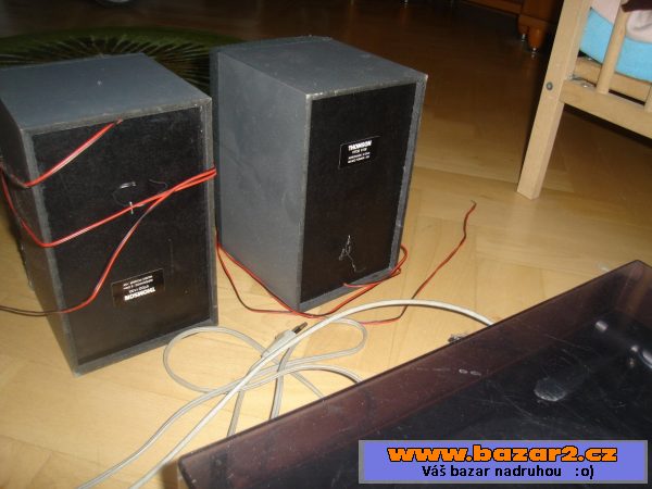 Gramofon,magnetofon,2 reproduktory