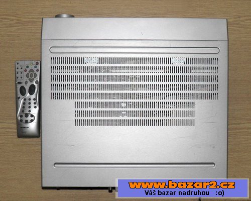 Šestikanálový receiver Thomson.