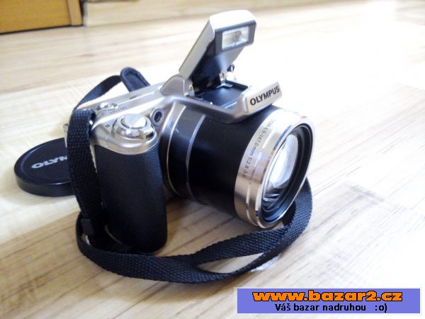 Olympus SP-800UZ stříbrný