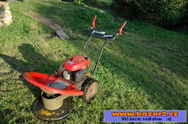 Bubnová sekačka po rozsáhlé reko.