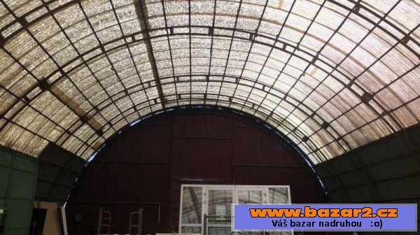 OBLOUKOVÁ HALA  15x35x7m