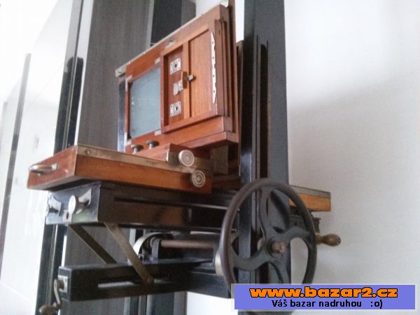 Starožitný ateliérový fotoaparát