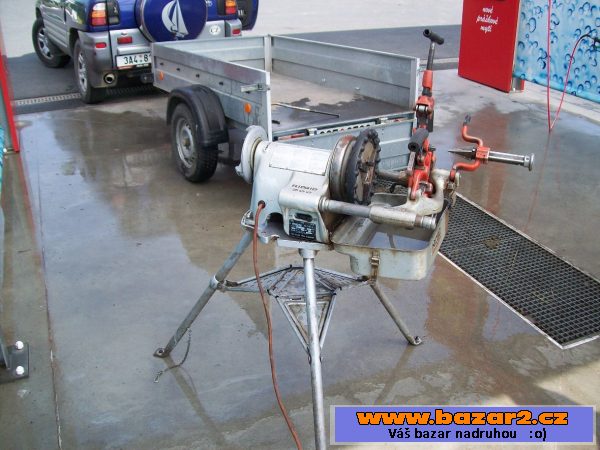 Prodám závitořez RIDGID 300-A