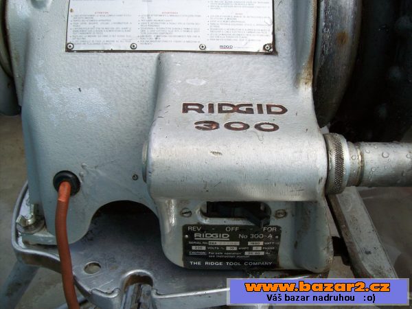 Prodám závitořez RIDGID 300-A