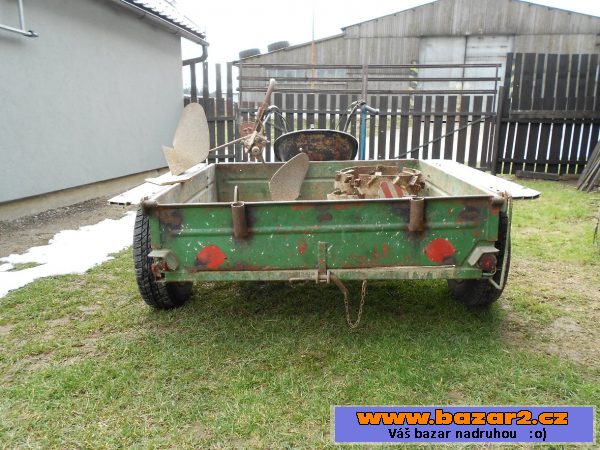 Jednoosý traktor