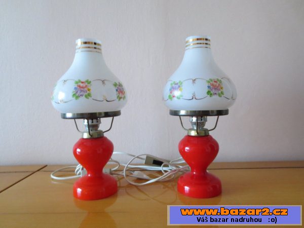 Dvě imitace petrolejové lampy(el.)