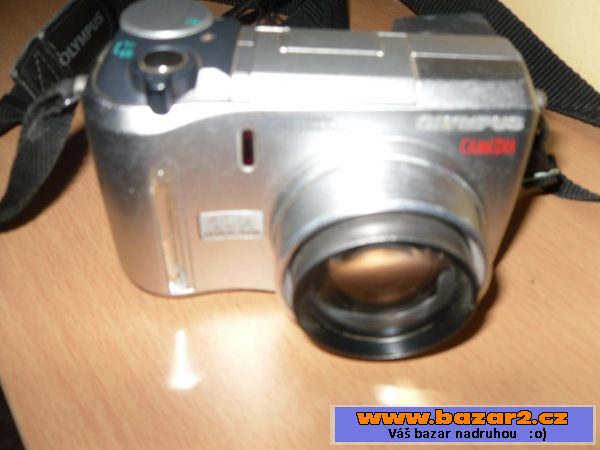 Digital Olympus C-740