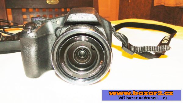 Sony CyberShot DSC-HX100V
