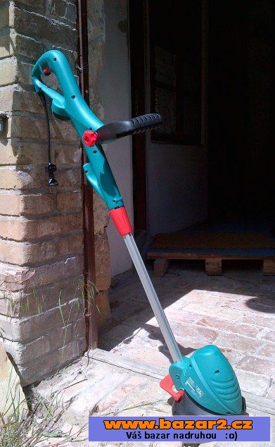 Elektrickou sekačku Bosch