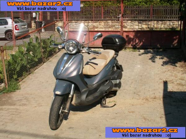 Skůtr Piaggio Beverly Cruiser 500 ie