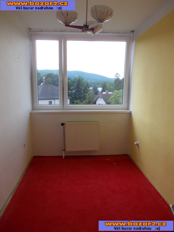 Byt 3+1, 71m2, s velkým balkonem, Liberec - Hanychov
