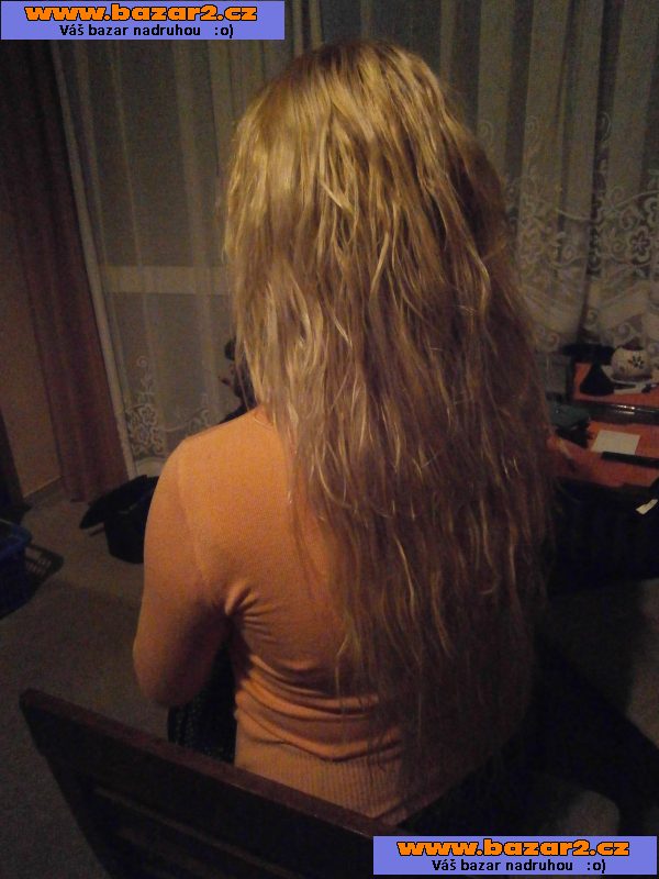 Nabízím certifikované prodloužení vlasů metoda keratin za tepla 