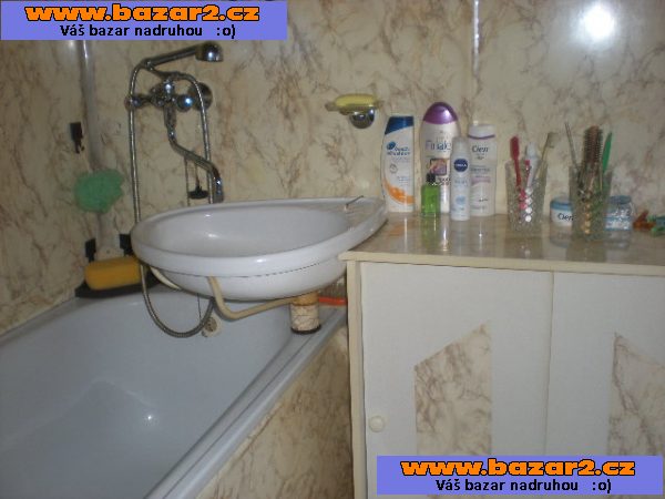 Byt 2+1, Královéhradecká, Klášterec