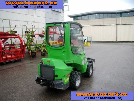 Kommunaltraktor Avant 528 K