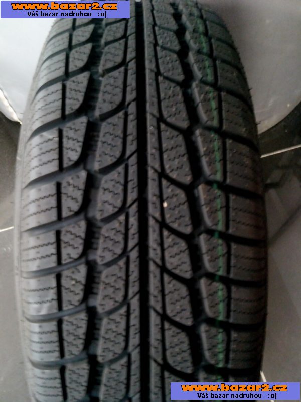 Prodám zimní pneu WANLI Sunny SN293C 215/70 R15C - NOVÉ