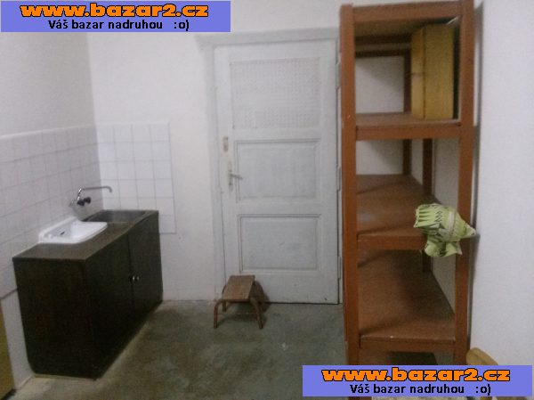 Pronajmu obchod v obci Ludmírov, části obce Ponikev.