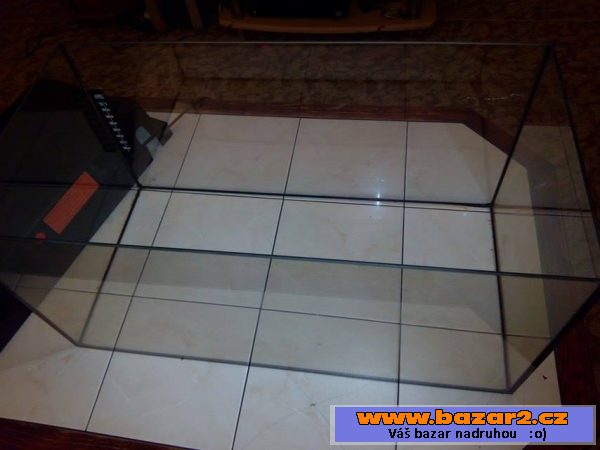 Aquarium Juwel + topítko a filtrace