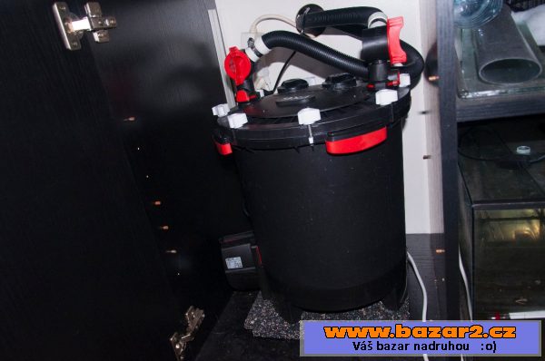 Akvárium 500L se skříňkou + přísluš