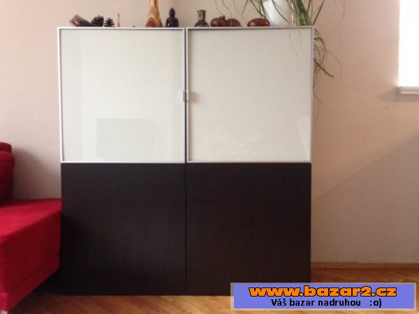 Knihovna/skříňky Ikea Besta 