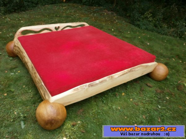 Manželská postel