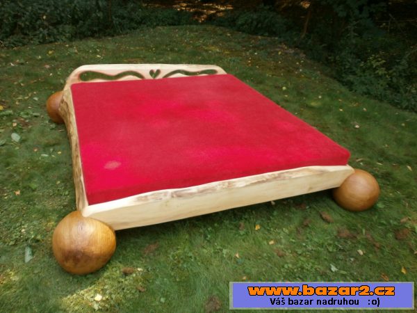 Manželská postel