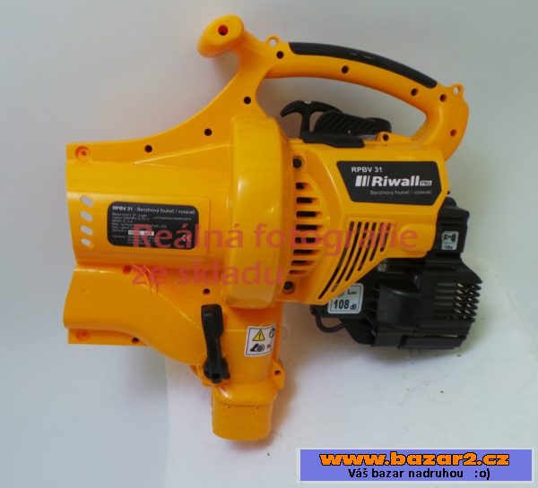 Motorový vysavač/foukač Riwall RPBV 31