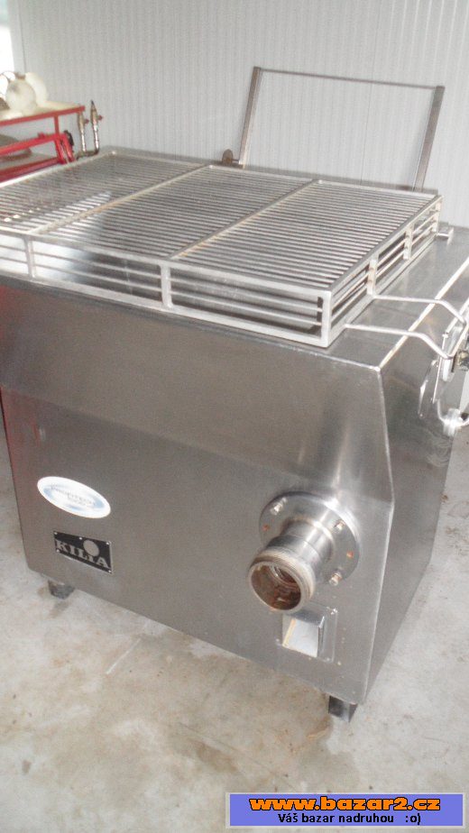 Prodám řezačku masa Kilia AW D 114 