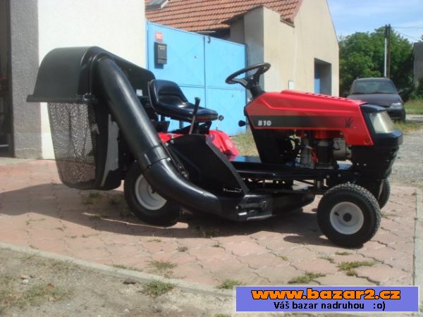 Zahradní traktůrek MTD B 10