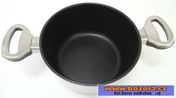 Indukční hrnec Golden Star NBI 281, bílý