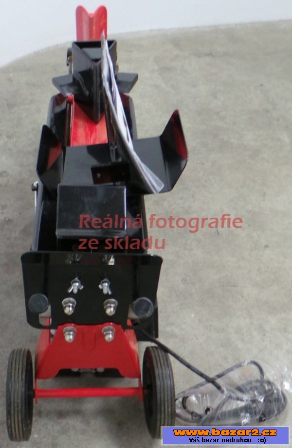 Horizontální štípač dřeva Vega LS6 Vario