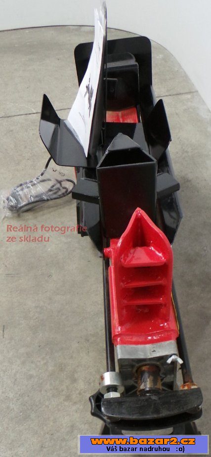 Horizontální štípač dřeva Vega LS6 Vario