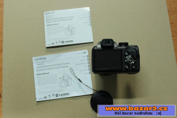 Fujifilm Finepix S3300
