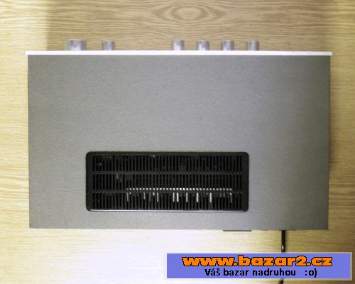 Receiver Rotel.