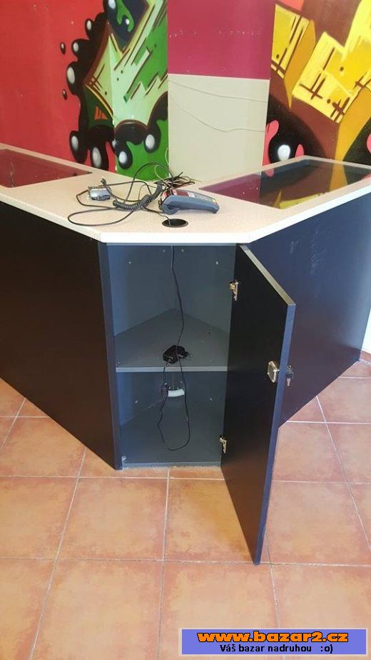 Barový pult do písmene L 