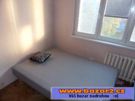Postel Ikea za 400 korun 