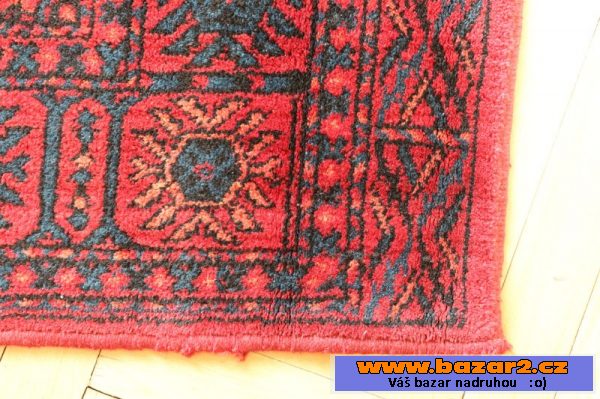 Koberec 2 x 3 m. orient. vzor