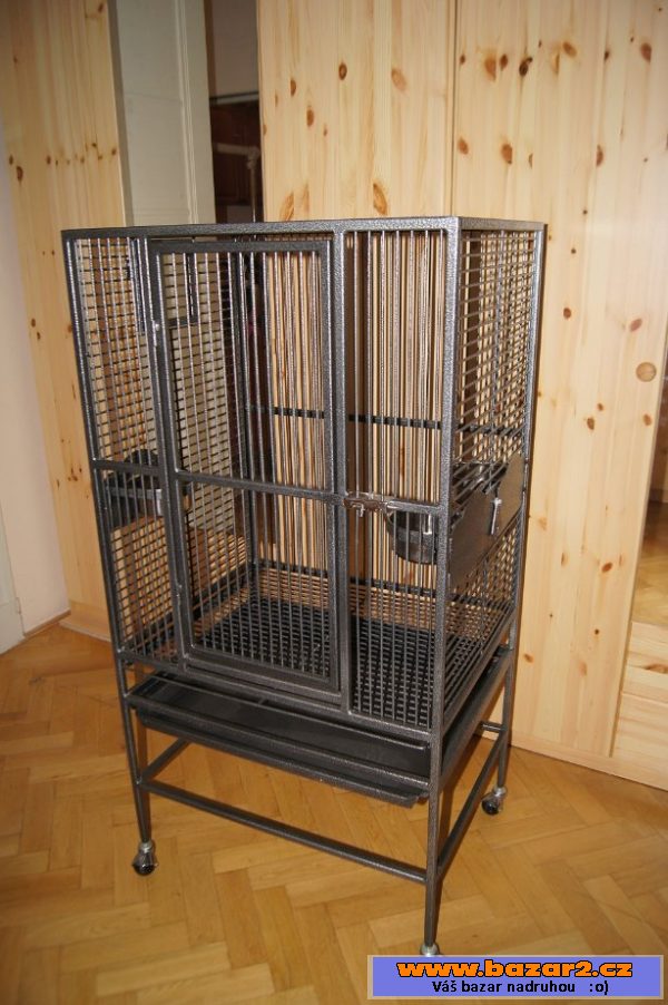 Klec pro papoušky