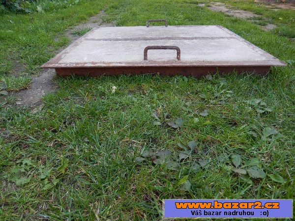 Kanalizační rám a poklop