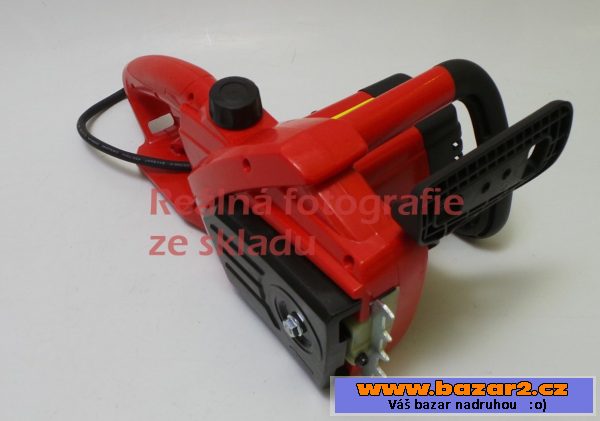 Elektrická řetězová pila Hecht 2216