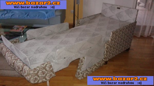 Staré rozkládací křeslo