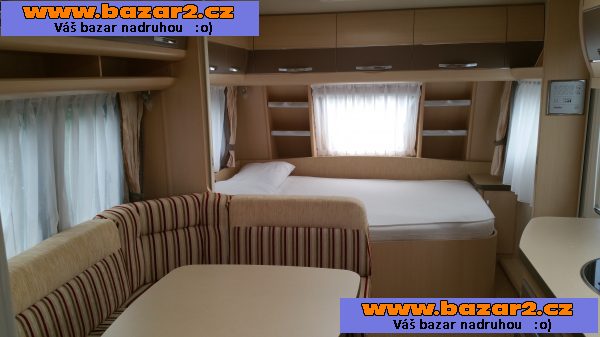   Karavan Hobby 545KMF (6 osob)