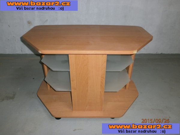 Stolek pod TV