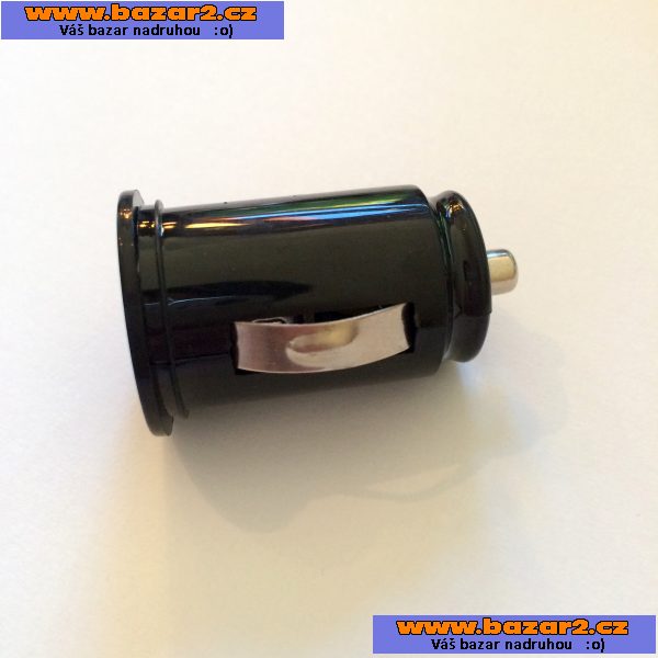 Univerzální nabíječka do auta 2x USB