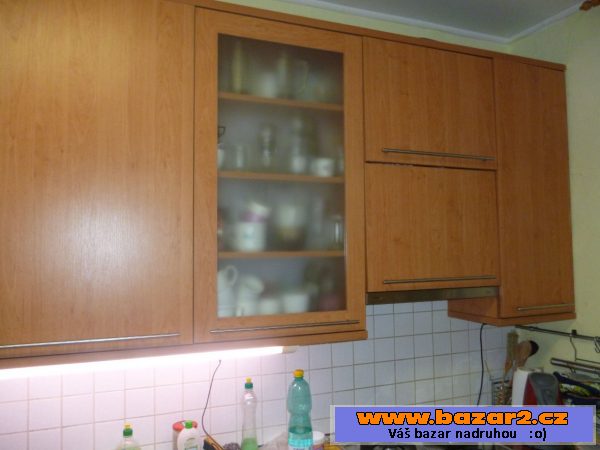 Dřev. kuch. linku včetně spotřebičů